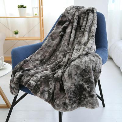 China New Design PORTABLE Home Luxury Printing Microfiber Polyester Throw Flannel Blankets for sale