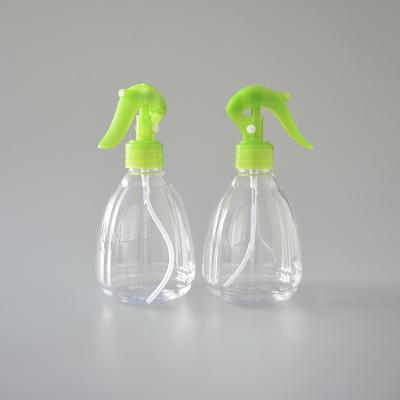 China No Puddle Wholesale Pet Bottle With Mini Trigger Sprayer Good Quality Use For Hair Applicator With Customized Color for sale