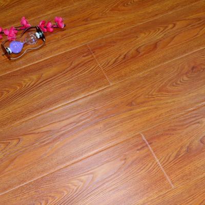 China Modern Oak Laminate Anti Slip Wood Flooring for sale