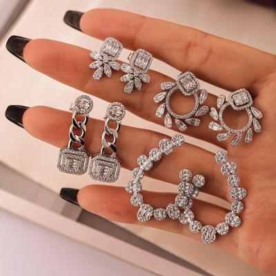 China 2022 Dylam FASHIONABLE New Arrival Women's Jewelry Accessories S925 Luxurious 5A CZ Circle Stud Earrings Luxurious Silver for sale