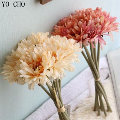 China Artificial Decorative Silk Chrysanthemum Chrysanthemum Bouquet YO CHO Home Rome Wedding Party Decoration African Centerpieces Eco-friendly African Bouquet for sale