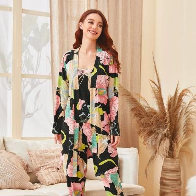 China 2022 Fashion Women's Breathable Short Sleeve Pijama 3 Pieces Set Comfortable Sleepwear Women Loungewear Pajamas for sale