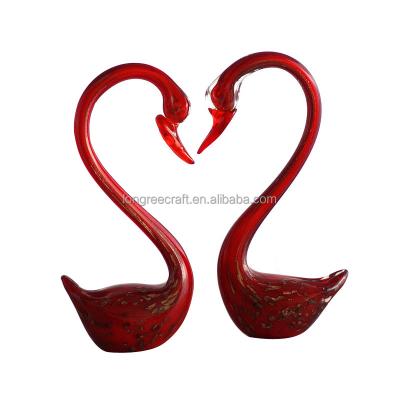 China Europe Wholesale Price Hand Blown Glass Crafts Animal Figurine Murano Glass Swans in Red for sale