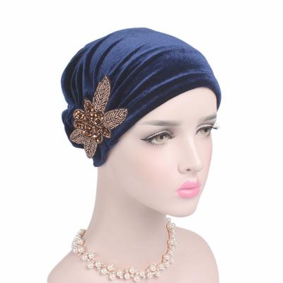 China Stretch Headband Hat Flower Accessories Beaded Scarf Hat New Come Out To Keep Warm Goose Down Pleated Cap Chemotherapy Protective Cap for sale