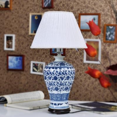 China Traditional Wholesale Chinese Antique Blue and White Porcelain Ceramic Table Lamps for sale