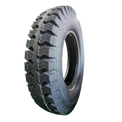 Chine Taïwan 5.00-12 2.75-17 70/80-17 Pneus de motocyclettes Roues hors route Pneus PCR 45% 55% à vendre