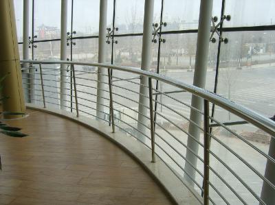 China 304 Composite Pipe Balustrades Stainless Steel Cable Railing For Outside for sale