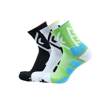 China Breathable Sports Basketball Socks Compression Running Man Recycling Breathable Hike Professional Sports Socks Long for sale