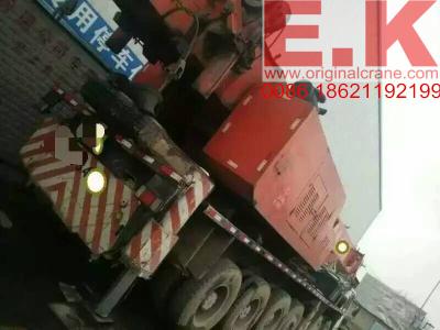 China 2006 ZOOMLION 130ton hydraulic truck mobile crane lifting equipment ( QY130H) for sale