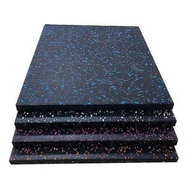 China High Density Non-Toxic Mat Durable Rubber Gym Flooring With Dots Center For Gym Fitness Fighting for sale