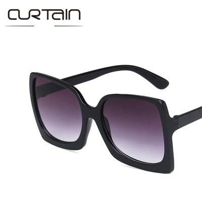 China Fashion Sunglasses 2022 Retro Classic Ladies Oversized Retro Cat Eye Plastic Shade Sunglasses Vintage Fashion UV400 for sale