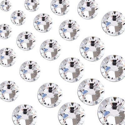 China Shinning Shinning Machine Cut More Facets DMC Rhinestone Crystal Round For Shoe Clasps for sale