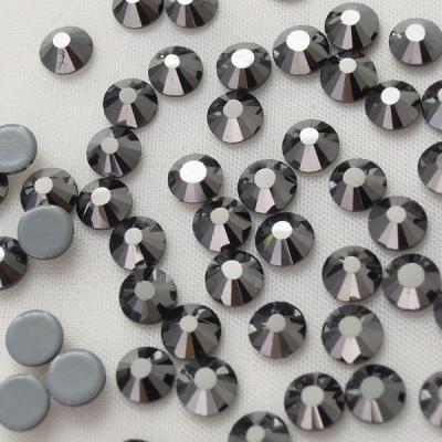 China Flatback factory outlet high quality stone rhinestone ss20 flat back rhinestone hotfix for sale