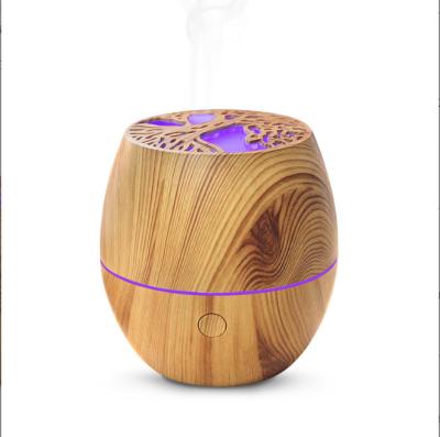 China Smell New E-commerce 120ml USB Grain Humidifier Ultrasonic Silent Aromatherapy MA Small Comfortable Wood Border Desktop Aromatherapy Machine for sale