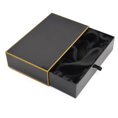 China Handmade Luxury Custom Colth Silk Inside Dark Gray Colored Pretty Scarf Packaging Gift Boxes for sale