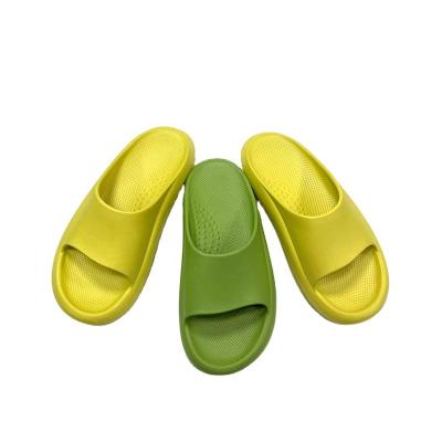 China Good Quality Custom Women's Flip Flops Logo Slides New Style Men's Chinese Women's Slippers Fashion Trend Slippers for sale