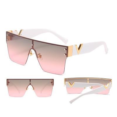 China Fashion Sunglasses Square V Style Brand Designer UV400 Gradient Sun Glasses Luxury Oversized Sunglasses for sale