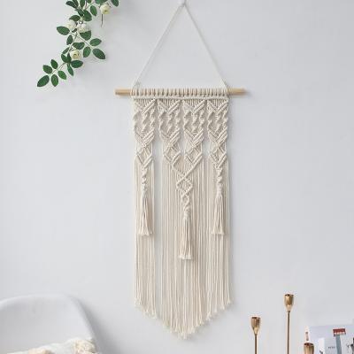 China Artilady Boho Christmas Nursery Room Home Decor Macrame Tropical Handmade Tapestry Dream Catcher Led Wall Art Hanging Luxury for sale