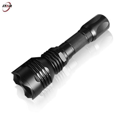 Chine La lampe-torche rechargeable noire en aluminium IP67 de LED imperméabilisent pour la hausse de camping à vendre