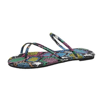 China New Design Fashion Beach Summer Custom Flip Flops Stylish Ladies Indoor Outdoor Casual Flat Sandals for sale