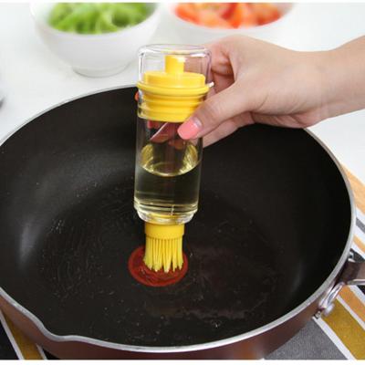 China Easily Cleaned Kitchen Silicone Honey Oil Brush Bottle Cooking Pancake Basting BBQ Tool for sale