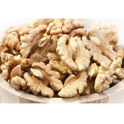 China Market Price Dried Cheap Dried Fruit Nuts Thinly Peeled 185 Shelled Halves Extra Light Walnuts for sale