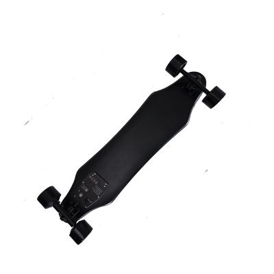 China Fashionable design best customized hub motor fourwheel powered electric skateboard 610x80x10mm for sale