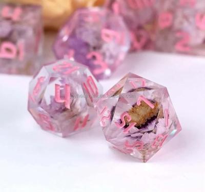 China Resin dnd sharp dice table games polyhedral resin dnd rolling dies for sale