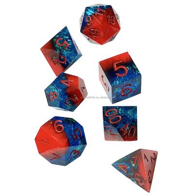 China Polyhedral Dice Set 7pcs Sharp Liquid Core Filled Dies Crystal Polyhedral Dice With Case For Dnd RPG Mtg Factory High Quality D&D Dice for sale