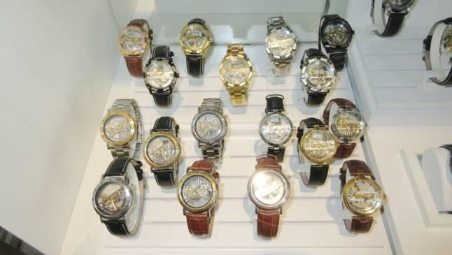 Verified China supplier - Guangzhou Ruixue Watch Company Limited