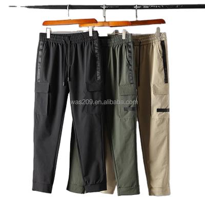 China 2022 Viable New High Quality Personalized Quilting And Fleece Casual Mens Pants Sports Suits for sale