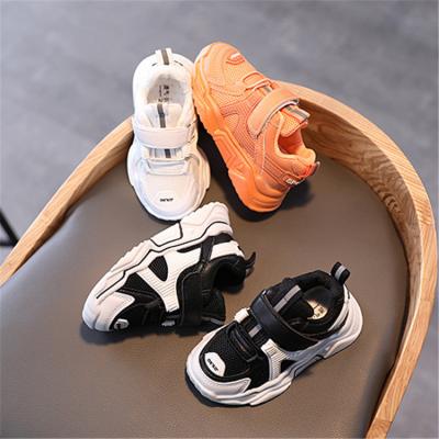 China Fashion Breathable Low Price Shoes Soccer Shoes Safty Casual Shoes Mesh Breathable Sneakers for sale