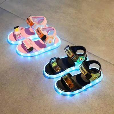 China Girl Causal Shoes New Fashion Kids Shoes Light Non-slip Sandals Shoes With Led Light for sale