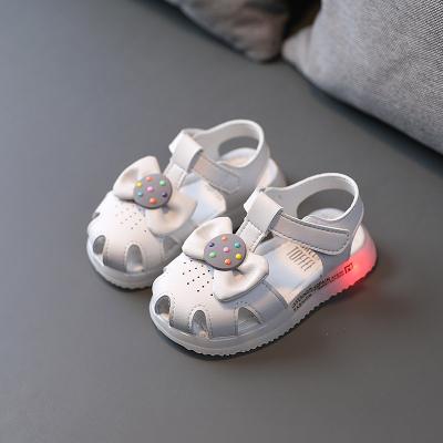 China Girls 2021 Lightweight Comfortable Princess Style Soft And Beach Sandals Summer Kids Flat Sandals for sale