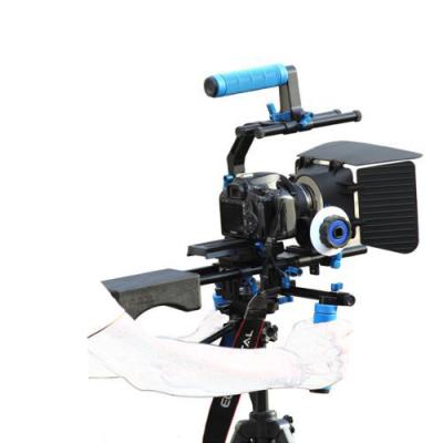 中国 肩 mount+Hand Grip+Follow Focus+Matte BoxFor のカムコーダーが付いている Dslr の装備映画キット 販売のため