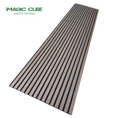 China Hotel Küche Decken Wandplatte Moderne Holzkupanel 26kg/pcs Design Stil Moderne zu verkaufen