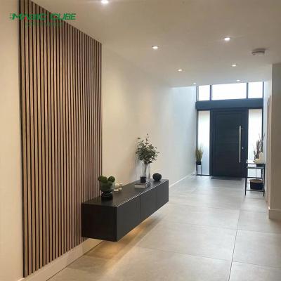 China 2400*600*21 mm Natural Oak Slat Wall Covering MDF Pet Acoustic Slatted Wooden Ceiling Panel for sale