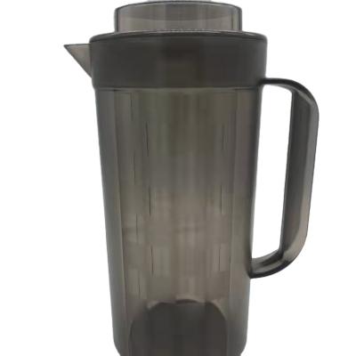 China Traditional Large Capacity Clear Plastic Pitcher Freezer Cold Wholesale Water Jugs for sale