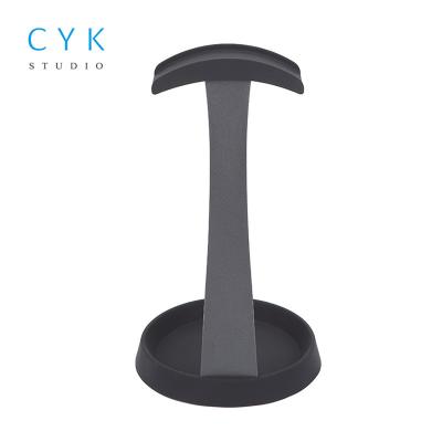 China Universal for all earphone popular universal metal and silicone promotion support and desk hangers for headphones stand for sale