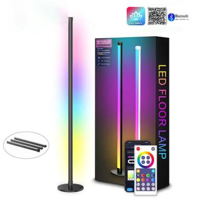 Cina Lampada da pavimento a cambio colore nero Potenza 10W Lampada da pavimento multicolore in vendita