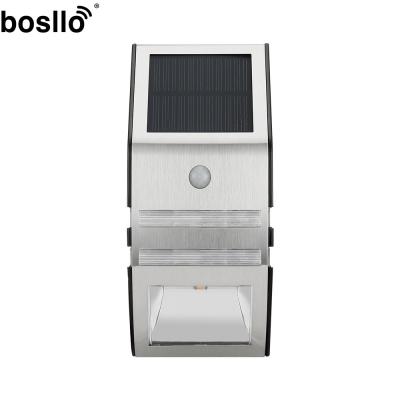 China Lámpara de inducción solar Sensor de movimiento Distancia de inducción 3-5m Diseño de ahorro de energía en venta