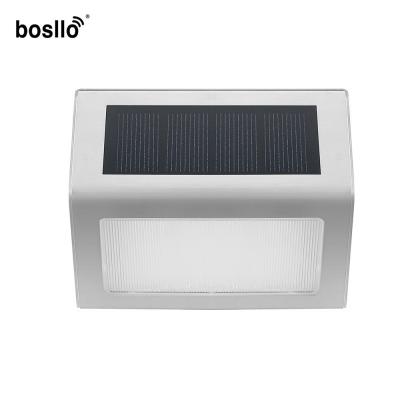 Chine Lampes murales solaires avec activation automatique de nuit et capacité de batterie AAA de 1,2 V 700 mAh à vendre