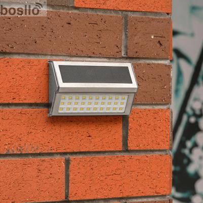 China Black Solar Wall Lamps for Long Working Time 8-10 Hours Luminous Flux 30LM for sale