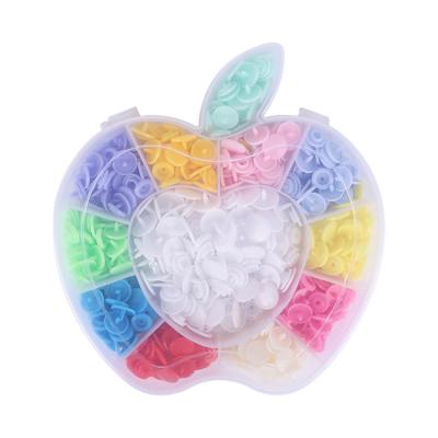 China Viable Low Price 11 Colors Apple Form Storage Boxed T5 Buttons Clothing Button Sewing Fastener Set With Snap Tool for sale