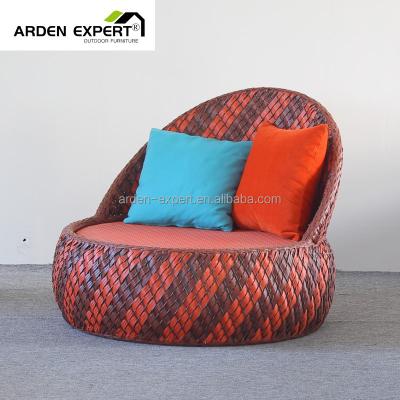 China Modern Italian Aluminum Hotel Garden Chairs Garden Lounge Chair Armrest Rope Style Art Craftsman Outdoor Furniture for sale