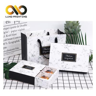 China New Year Gifts Disposable Luxury Cookie Box Packaging Chinese Greeting Paper Box for sale