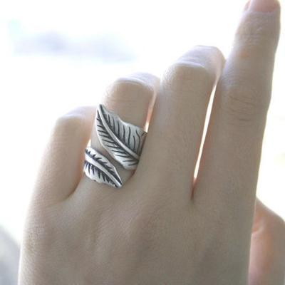 China Vintage Maker CLASSIC Simple Silver Feather Ring Adjustable Silver Ring For Women Mens for sale