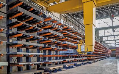 China Cantilever galvanizado de carga pesada Racks de armazenamento de metal ajustáveis à venda