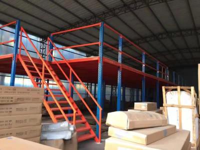 China Warehouse Industrie Stahl Mezzanine Fußbodenleiter Mehrstöckige Dachgeschoßregale montiert zu verkaufen