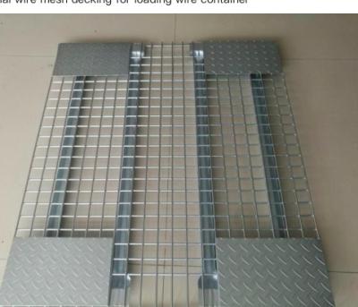 China Wire Mesh Tray Practical Heavy Duty Pallet Rack Wire Mesh Decking For Shelving for sale